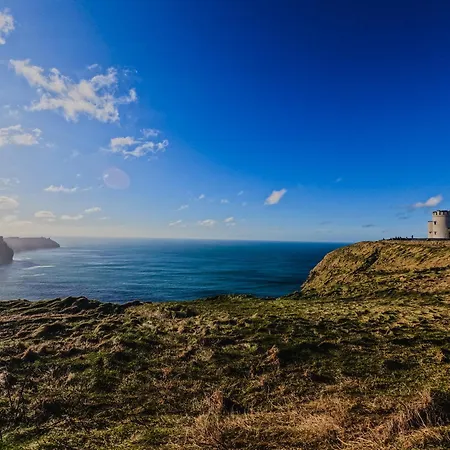 Coach House Bed and breakfast 3*