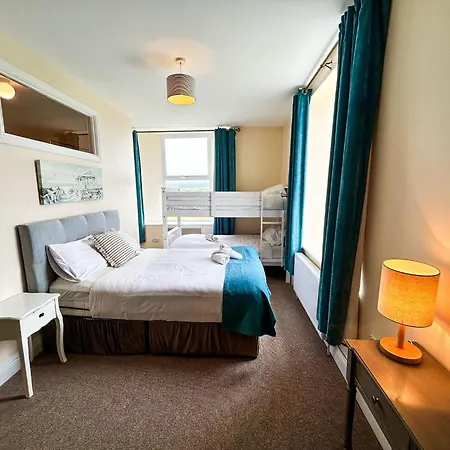 Coach House * Lahinch